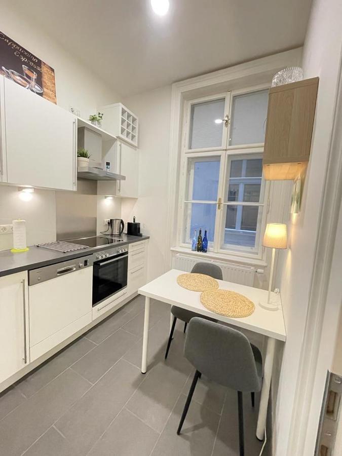 St Stephen'S Apartment เวียนนา ภายนอก รูปภาพ